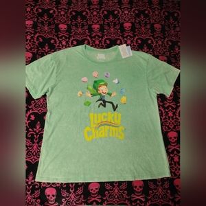 Nwt lucky charms size large